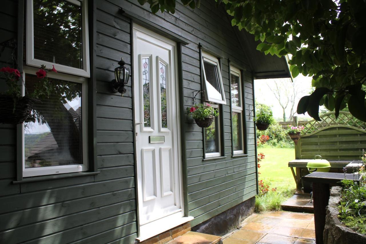 The Old Boathouse Villa Gweek Bagian luar foto